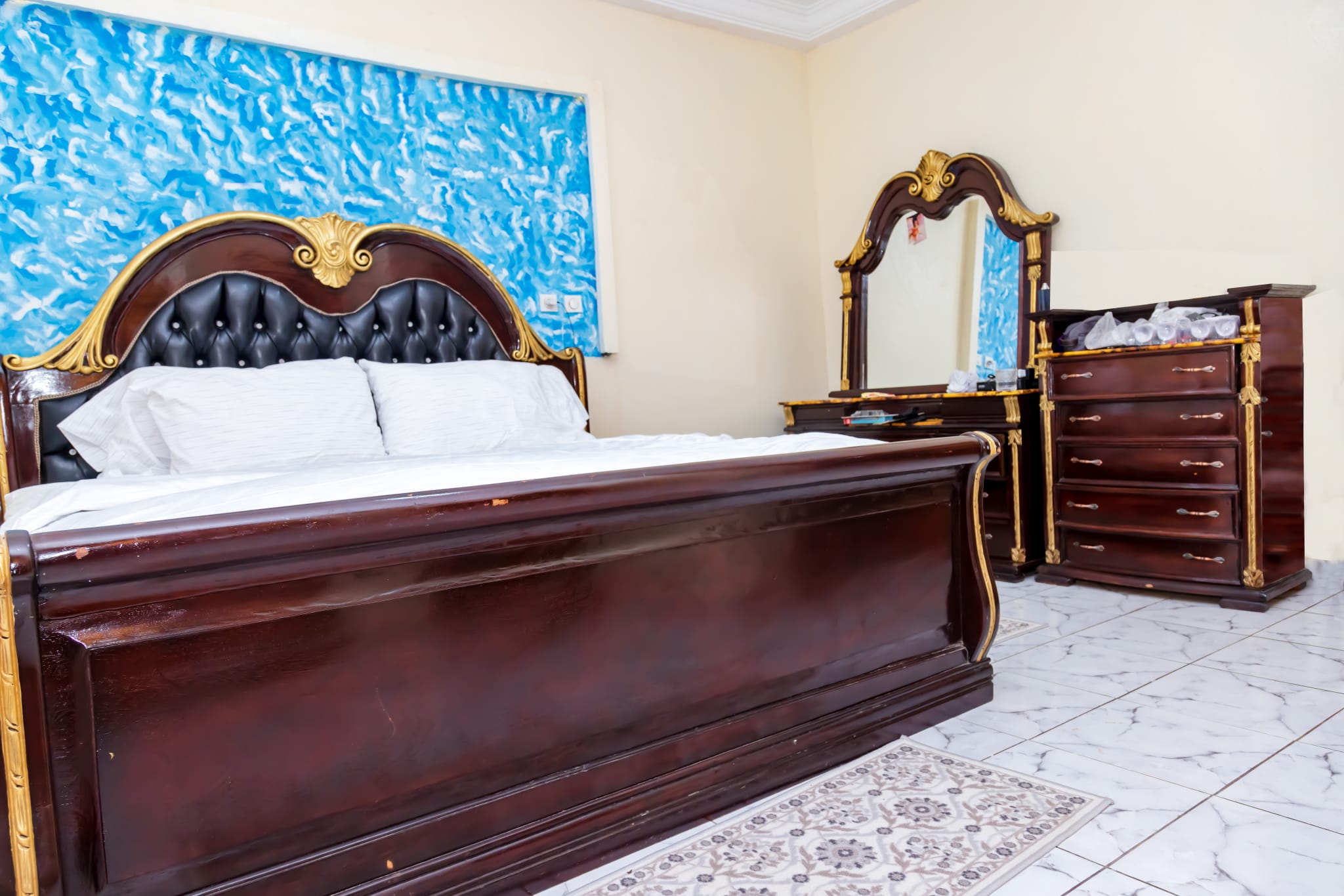 Victorian King bedroom